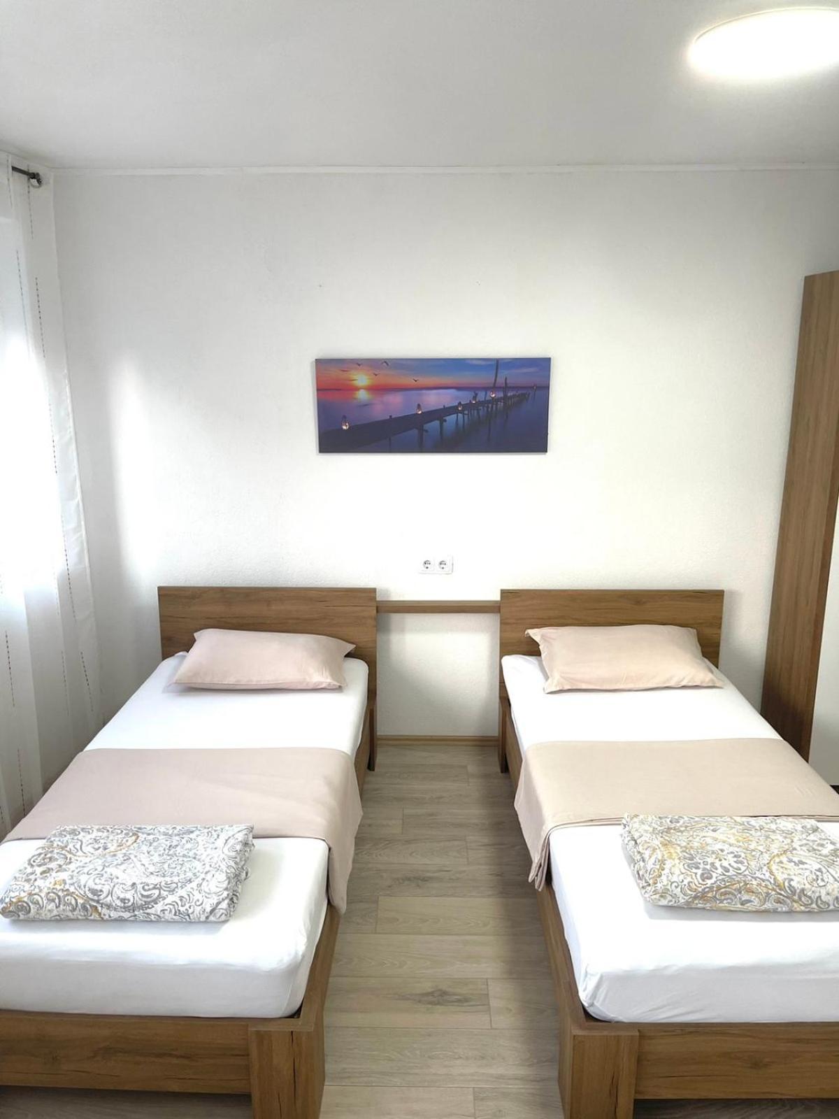 Nessi Apartment Pristina Exterior photo
